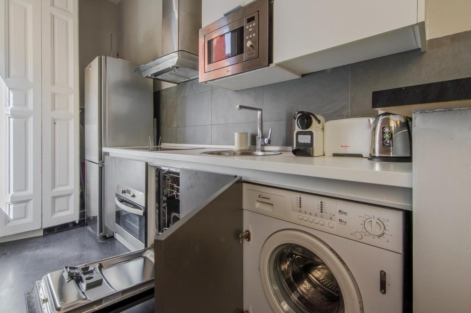 Great Apt Para 6Pax In The Heart Of Madrid Center Exterior foto